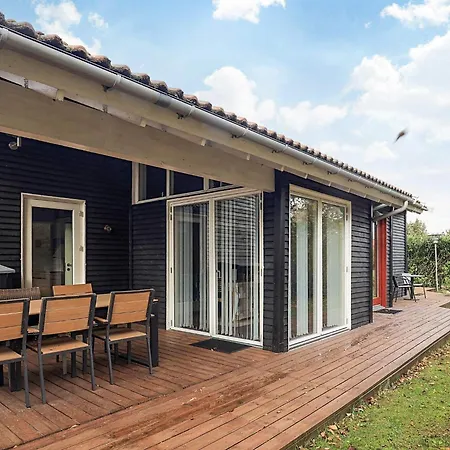 4 Star In Vaeggerlose