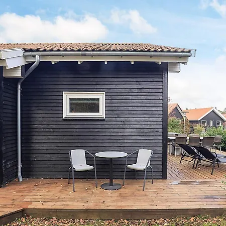 4 Star In Vaeggerlose * Boto By